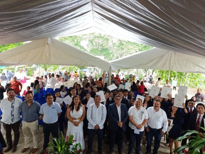 Emotiva ceremonia de graduación de la Generación 2020-2024 en la Escuela de Contaduría y Administración, Campus VII Pichucalco