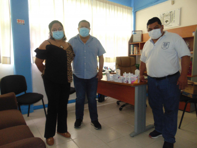 Dirección de la Escuela, Dota de Medicamentos a los Botiquines de Primeros Auxilios