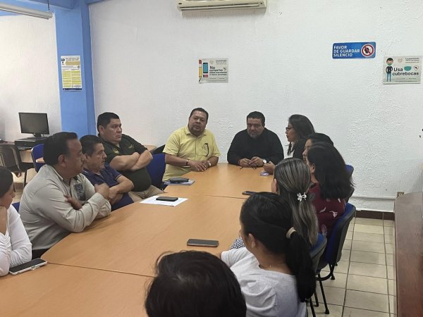 Visita institucional fortalece el trabajo académico en la Escuela de Contaduría y Administración, Campus VII Pichucalco