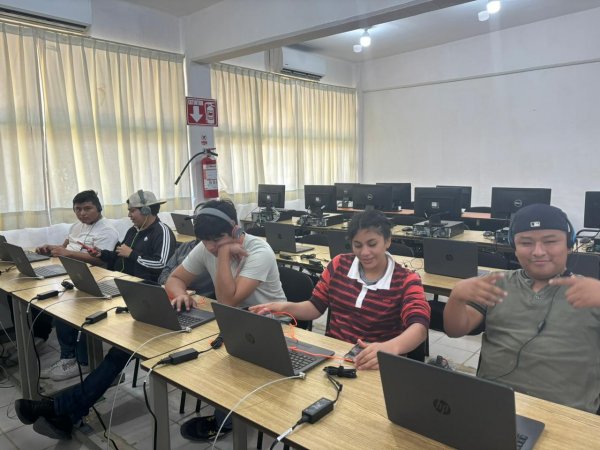 Estudiantes de Contaduría y Administración se capacitan en jornada virtual para potenciar habilidades empresariales