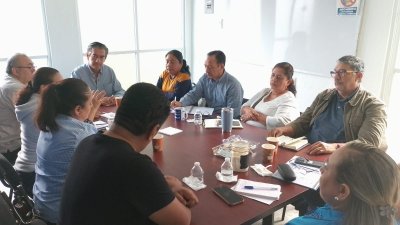 Dirección y Secretaría Académica Sostienen Encuentro de Trabajo con Coordinaciones