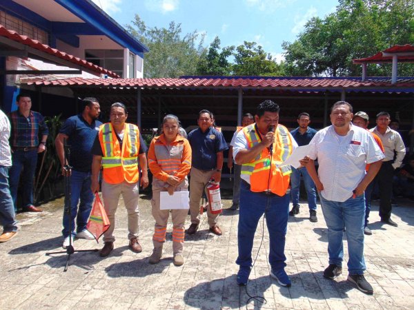 Éxito en Simulacro Nacional de Sismo: Campus VII Pichucalco de la UNACH Responde de Forma Ejemplar