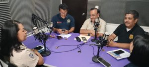 Docentes y personal administrativo de la Escuela de Contaduría y Administración Campus VII participan en programa de radio para difundir y promocionar eventos y servicios que ofrece el Campus