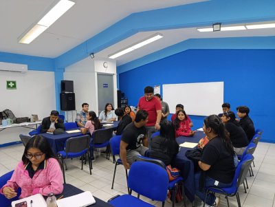 Primera sesión de taller de ética reúne a estudiantes de Contaduría en Campus VII